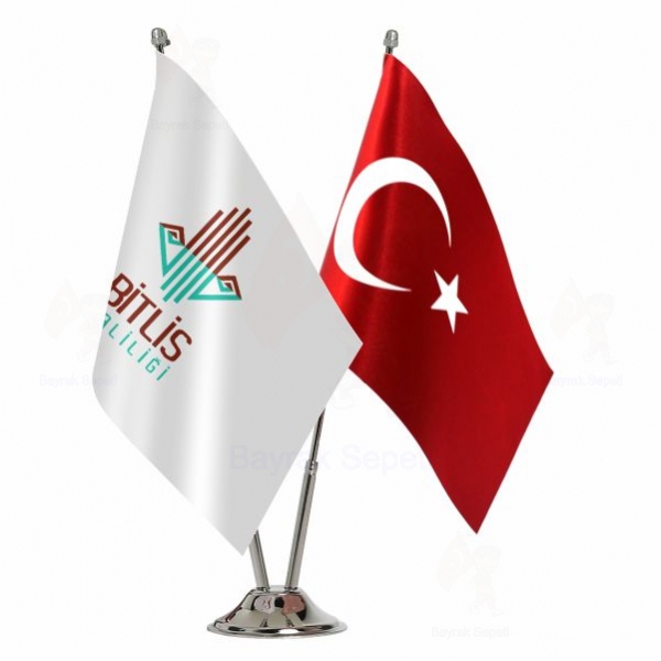Bitlis Valilii 2 Li Masa Bayraklar