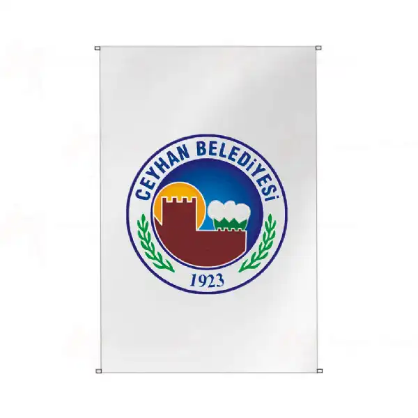 Ceyhan Belediyesi Bina Cephesi Bayraklar