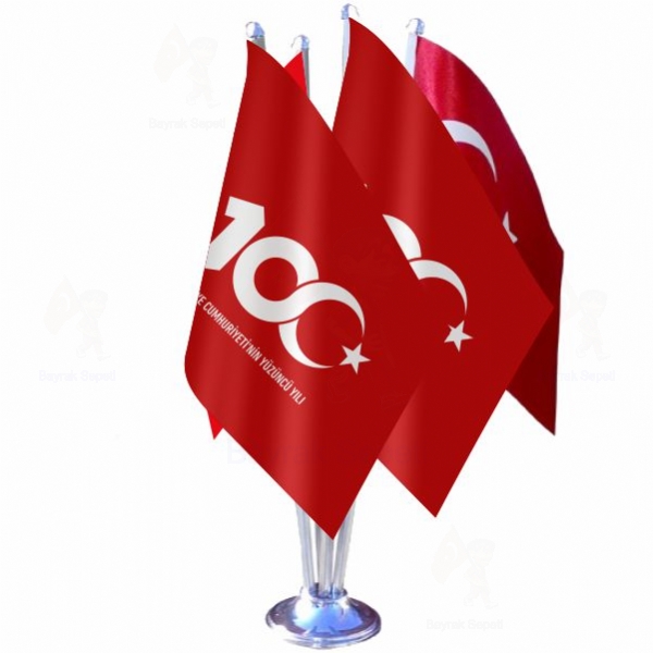 Krmz Trkiye Cumhuryetinin 100.Yl 4 L Masa Bayraklar