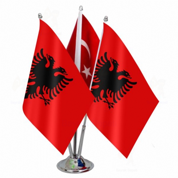 Arnavutluk 3 L Masa Bayraklar Grselleri