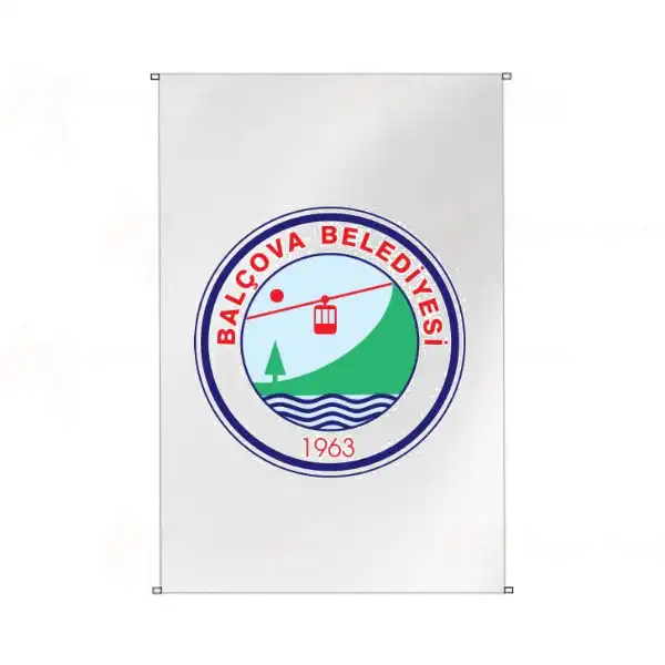 Balova Belediyesi Bina Cephesi Bayraklar