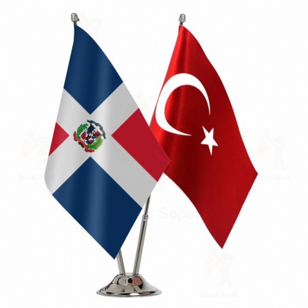 Dominik Cumhuriyeti 2 Li Masa Bayraklar Grselleri