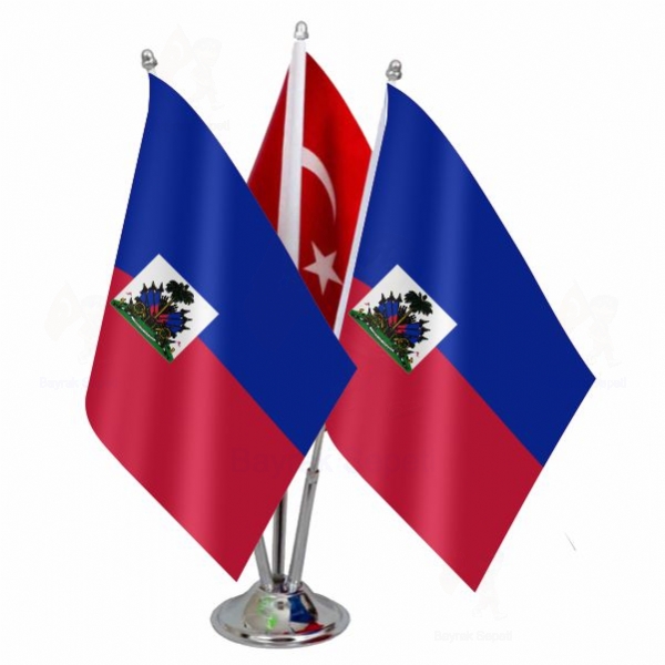Haiti 3 Lü Masa Bayrakları