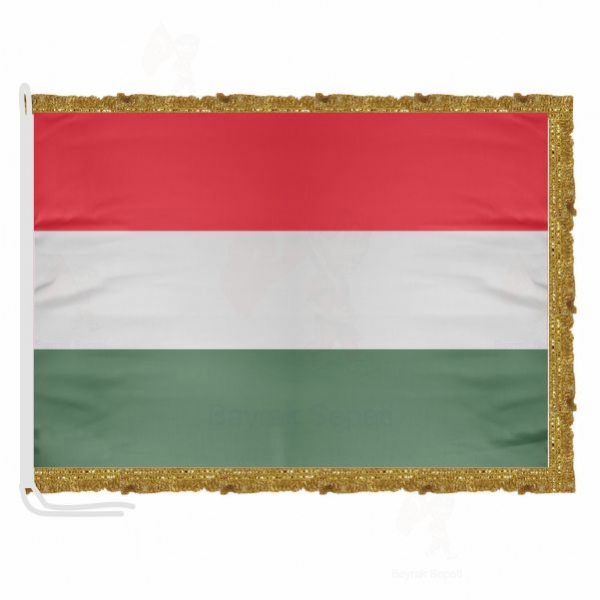 Macaristan Saten Kuma Makam Bayra