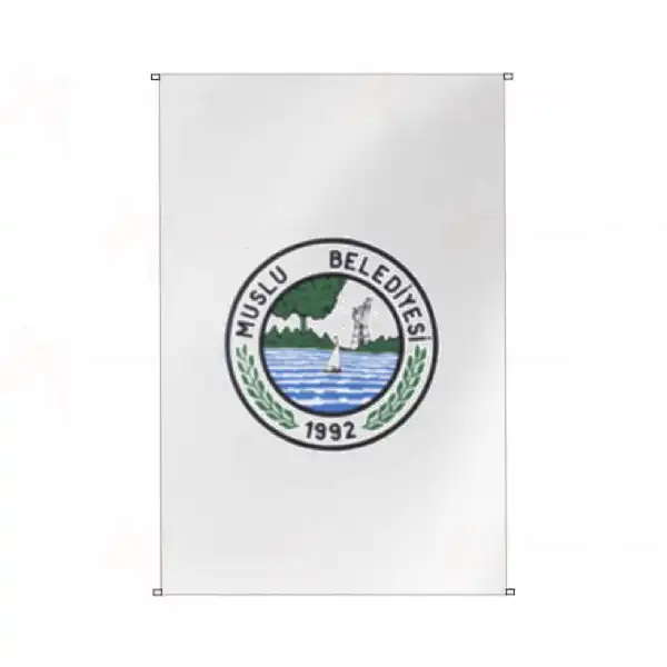Muslu Belediyesi Bina Cephesi Bayraklar