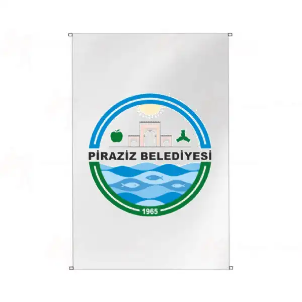 Piraziz Belediyesi Bina Cephesi Bayraklar